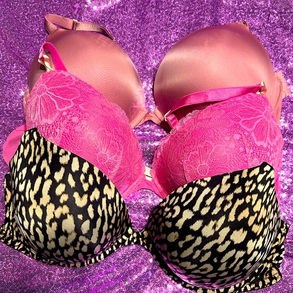 Bundle of VS Push-Up Bras - Picture 1 of 4